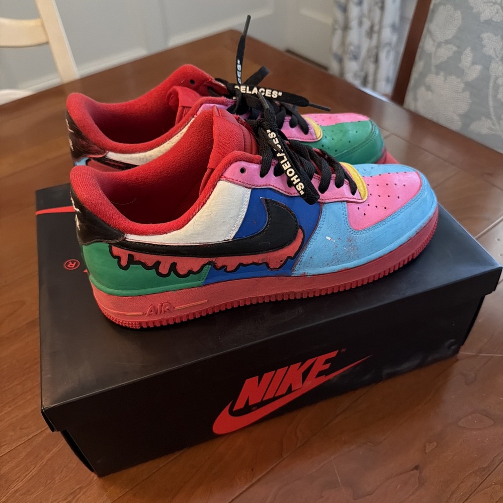 Custom Design Hand Painted Nike Air Force 1 - Picture 3 of 9